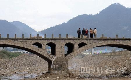 �������Ӛ��޺��Ԛ� ����������ϵK����(�D)