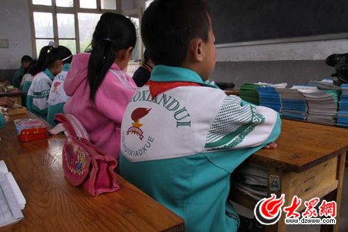 �����f�����F(xi��n)�ڵĉ�(m��ng)���ǌW(xu��)У���м���٣�����������ٵİ����³��裬���ǘӣ���һ�����Գ��ĸ��� ����