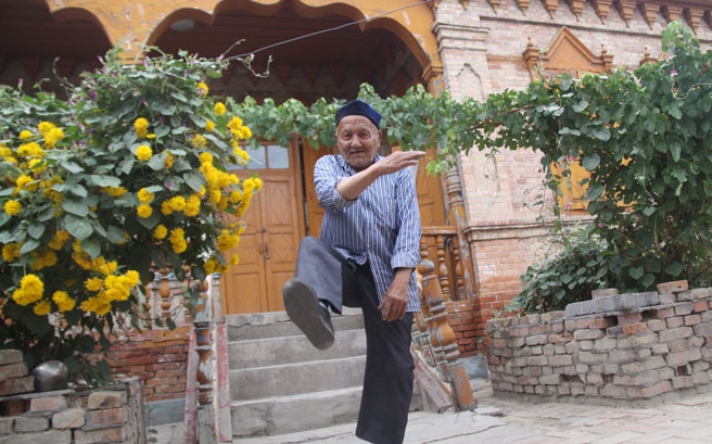 �ځ������˽����ѽ�90�q���g��