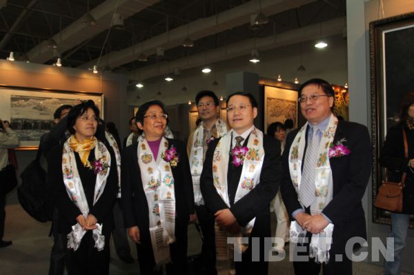 ��ا�������c�Ϻ��A�S�����(hu��)�I(l��ng)��(d��o)�^��չ�[