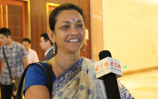 ���L(li��n)�χ��̿��ĽM�����������_���_������Ůʿ