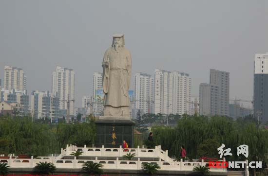 (�R���Ǖ�ʥ����֮�Ĺ��l��)