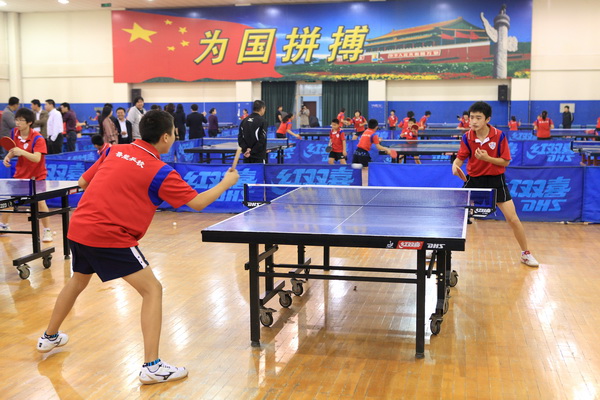 ɽ�|������У�����O������֪������WУ��