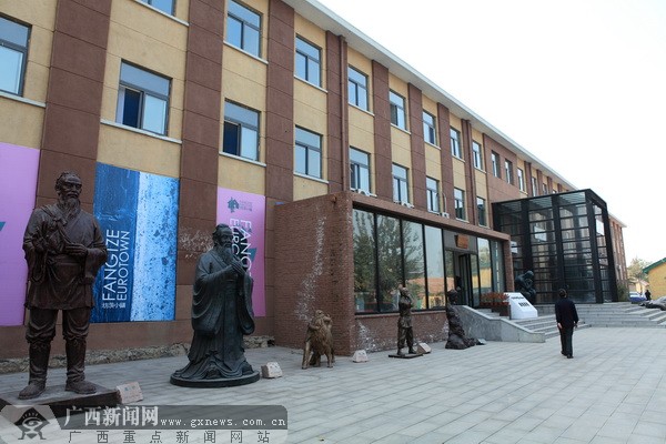 ����С�:��M�����L���ԭ���BС�