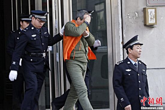 12��19�����磬�Ї��㉯����ـ��ڡ�ϵ�а�������λ�܌���ԭ�Ї���f(xi��)����ί�T��(hu��)�ؕ��L������(qi��ng)�����߳��F�X���м�����Ժ����ͥ��(d��ng)�ղ�δ���У����Ќ������M(j��n)�С�������l(f��) ���� �z