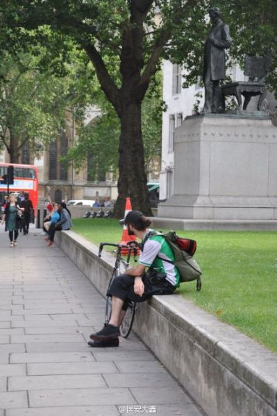 �W���Ĕz�����ؽ��^���������µİ���