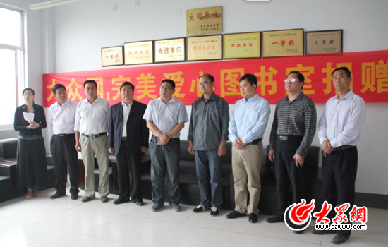 �������ĈD���Ҿ�ٛ(z��ng)�xʽ