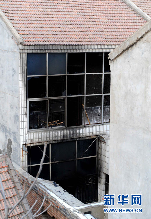 �@��1��4���Ĕz���¹ʬF�������A��ӛ�� ����