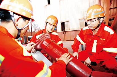 ���u�۹��˶��ˢ������o� �������M�F(xi��n)��