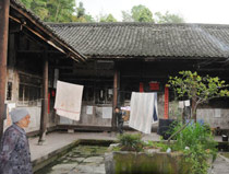 ������լ�v��(j��ng)����ΡȻ����