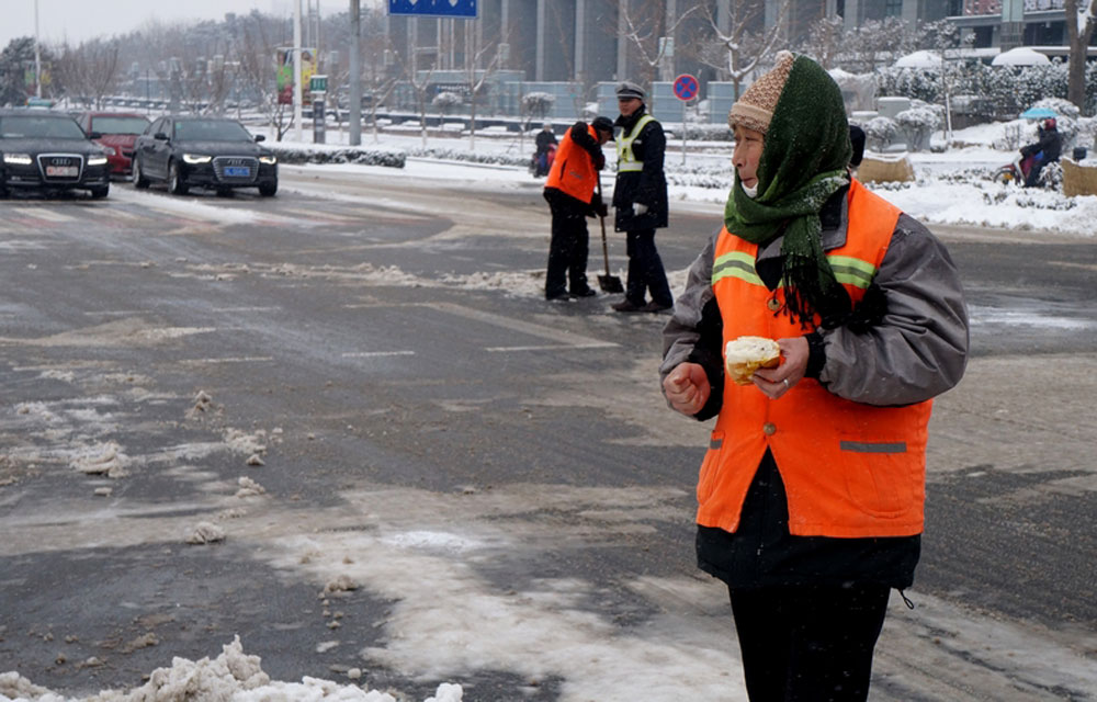 ���峿���c��������c����ѩ�еĭh(hu��n)�l(w��i)���ѹ������傀С�r����ʳ��������������ǽ������ݳ޵�Ը����