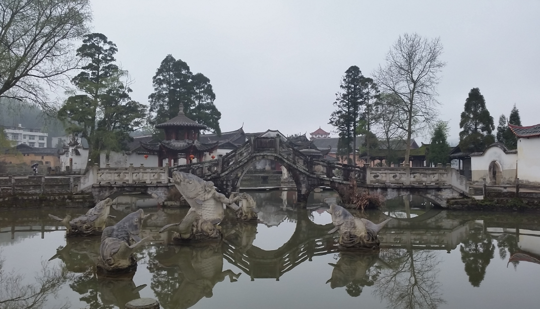 �������~Ϫ