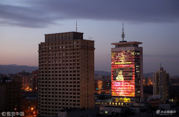 2018��ҕ��������(d��ng)�B(t��i)ͶӰ���n��ҕ���  �Ųʟ��⹧ף������(ji��)�á�