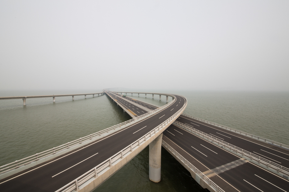 �D2 16�����������Ґ��@Ƭ�{(l��n)ɫ�ć�(gu��)�����W(w��ng)�j(lu��)���}���(d��ng)���L�F(tu��n)���_(d��)λ�����u��ɽ�|�����z�ݞ����.jpg