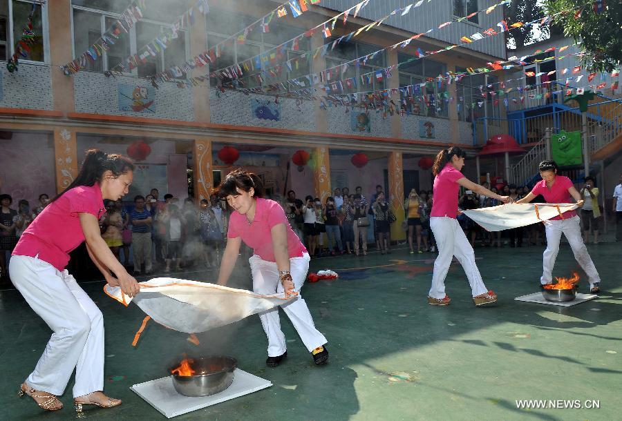 CHINA-SHANDONG-JINAN-KINDERGARTEN-FIRE FIGHTING DRILL(CN)