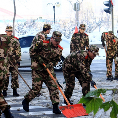 �侯��(zh��n)ʿ����ɐ۵���