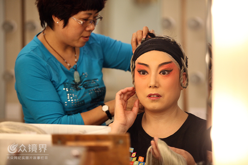 600�������