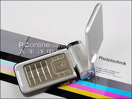 諾基亞 N93i 獨領風騷優(yōu)雅男人用精致全能手機推薦(2)