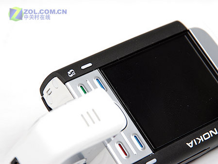 魄力不小諾基亞旋轉(zhuǎn)智能音樂5700評(píng)測(2)