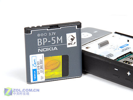 魄力不小諾基亞旋轉(zhuǎn)智能音樂5700評(píng)測(6)