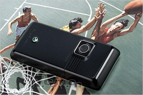 共享簡單生活索愛低端直板機K200c評測(5)