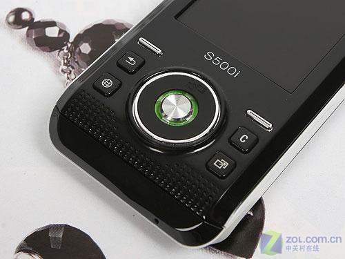 時尚手機新教主 滑蓋炫燈索愛S500i評測 時尚新概念索愛超薄滑蓋機S500i評測(2)