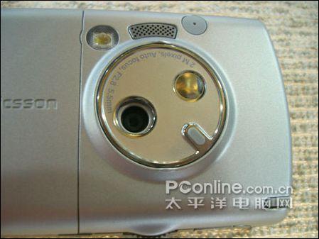 P990i背后的攝像頭 智能王者索愛超值商務(wù)P990c跌至2400