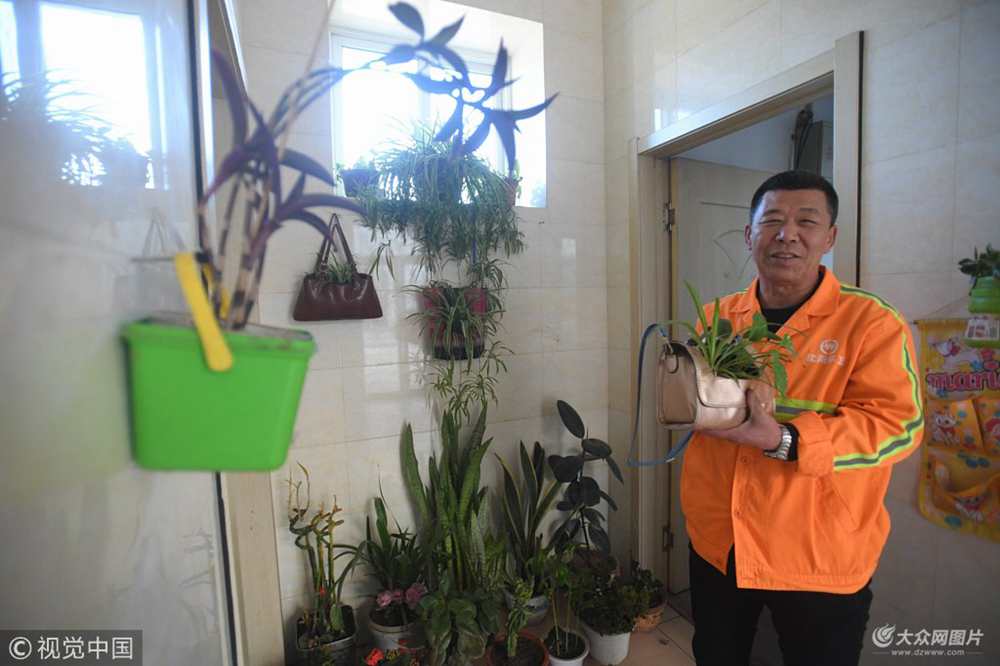 ����ꖴ�|�^(q��)�߶��ĸ�������һ���绨�@��Ĺ������ɞ鱊�๫���е��n�c(di��n)���䌍(sh��)�@��(g��)��������]��ʲô�؄e֮̎�����Ǳ����T�����b�c(di��n)���˻��@��������M(j��n)���粽�뻨�@һ�㡣