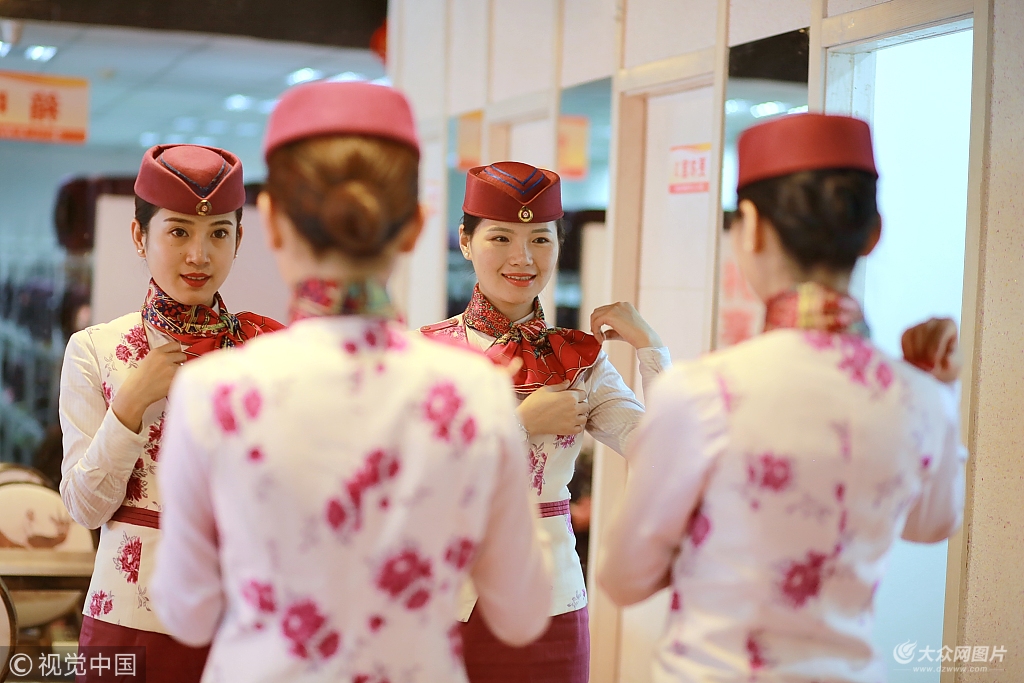 4��28�գ��ؑc�����ؑc��վ���V����վ�_�ϣ�27�q����܇�L�����������ĳ˄հ�M���î���ֵ��G8516����܇�Ĺ�����һ��С�r�󣬰�M5�����p�Ĺ����̤�������ɶ����г̡�