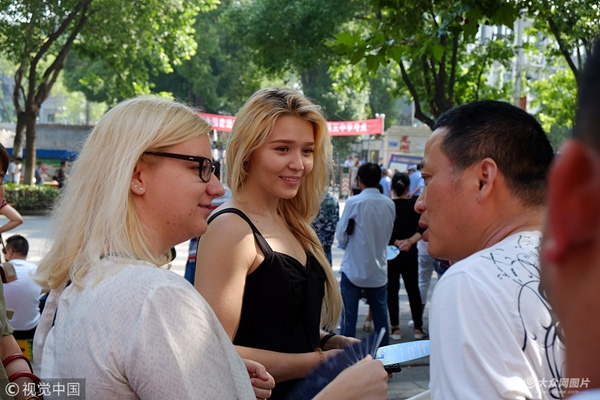 2018��6��7�գ�2018��߿���һ�죬�������԰��Վ�����W����W����ʏ�������ЌW���c�⣬���Ϳ��ļ��LՄ�ģ��F���w򞡰�Ї��߿����ķՇ���