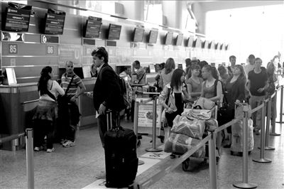 24�գ�����ӛ���ς��������ء�����Ƭ�@ʾ��˹�Z�ǲ�����������λ�ϡ�