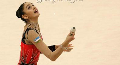 ���ʮ�����˕��ÜI�ۄ��˸�����Ů��ѩ����(�D)