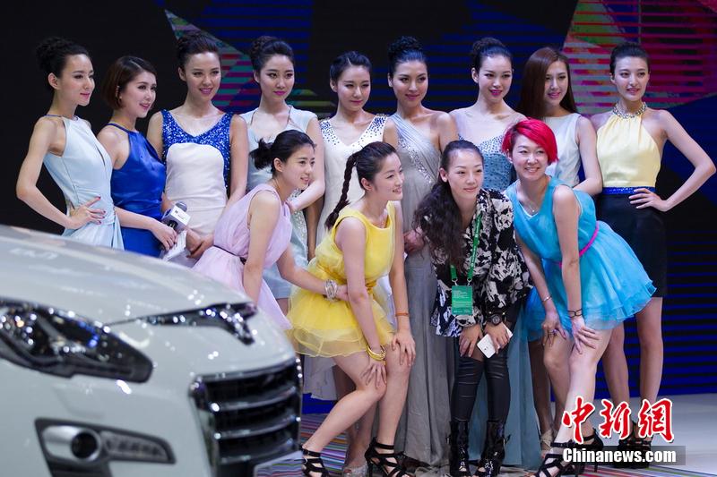 ����܇չ�A�M��Ļ ��܇ģ��Ӱ����������(ch��ng)����^