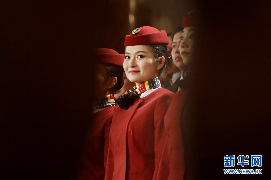 5��6�գ������T���ϳ��F��λ�ڊW�����׶��SҲ�{����֧��ʿ�ǻʌm�脡Ժ�ݳ���