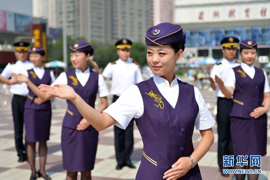 7��4�գ��m���F·���m�ݿ��\(y��n)�΄�(d��ng)܇�M�˄�(w��)�T������չʾ����(w��)�Y�x��