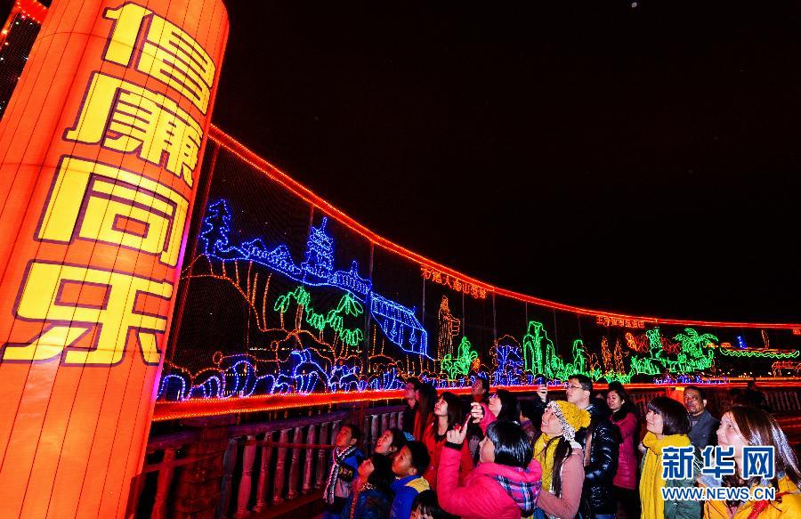 ���������1������ͬ���[Ԫ��