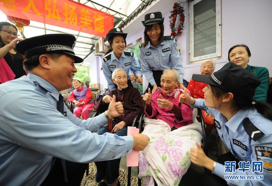 9��19�գ��R�S�����٣���һ��������λ������ľ��Ϸ��յ��¾��T�c���R�@��������������ף����