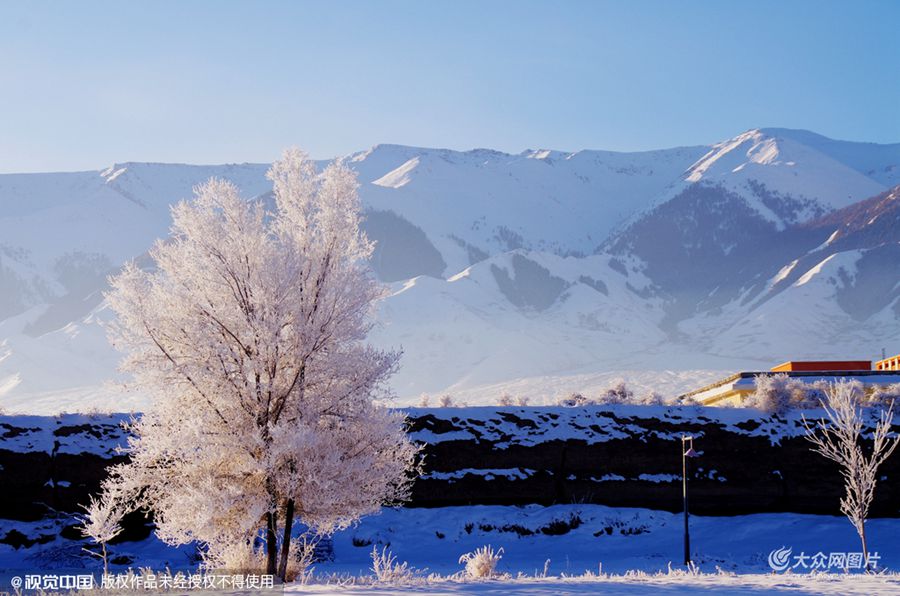 2015��10��31�գ��½���������2015�궬��һ���Fڡ�������F����ɽ�_�µ��½��������ųǡ�