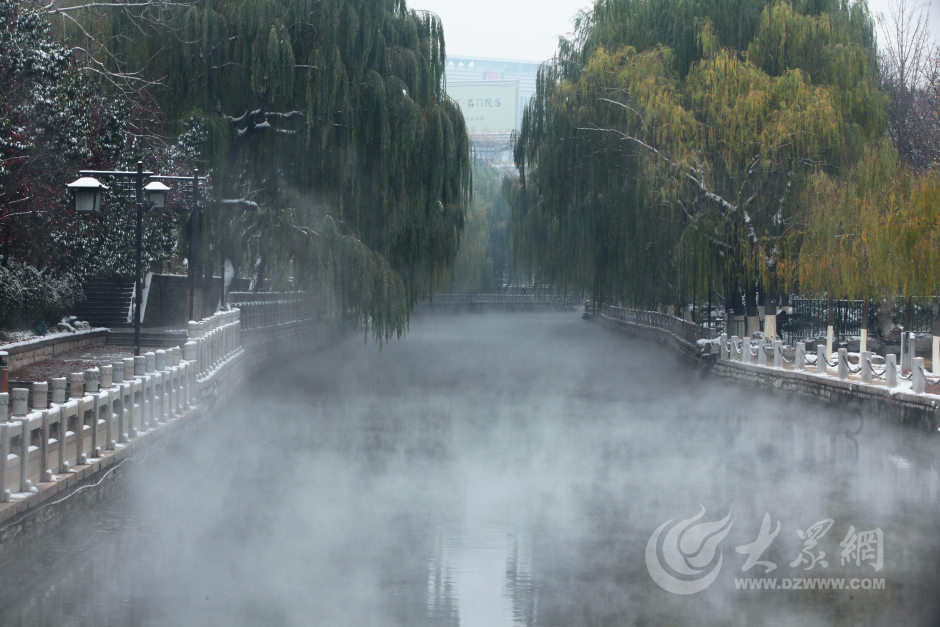 11��25�գ��S��һ��(ch��ng)��ѩ�^(gu��)�󣬝�(j��)�Ϻڻ�Ȫ������������Fͻ�𣬳ʬF(xi��n)�����еġ����F��������(g��)���^(q��)����ˮī�������������ա��󱊾W(w��ng)ӛ�� ���L(zh��ng)�� �z