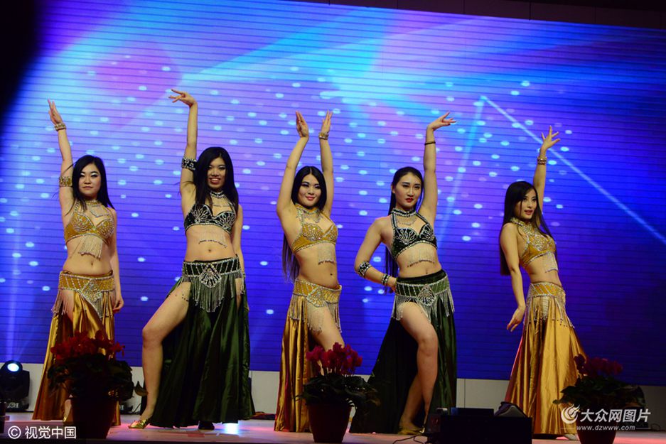 1��15�գ�ɽ�|ʡ��ƽ�h�ҕ�_(t��i)2017�괺��(ji��)��ˇ(li��n)�g���(hu��)�����d�ЌW(xu��)ǧ�ˈ�(b��o)��d¡�����ݣ������Ļ����r(n��ng)�I(y��)���������l(w��i)�������I(y��)���l(xi��ng)�(zh��n)�ֵ���300����Ⱥ���݆T�W���ǈ����ࡣ