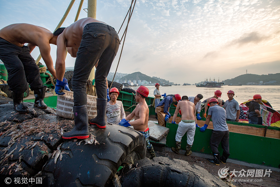 2017��8��5���峿���㽭�_��ʯ���(zh��n)ឞI�O�۴a�^���O����æ�����\�Ė|�����ƻ؁���һ���亣�r��