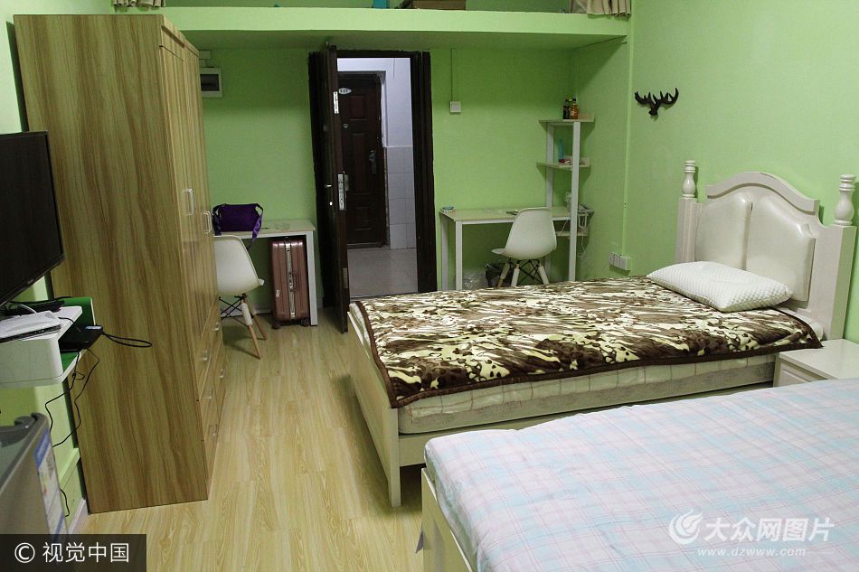 2017��9��3�գ���h���﹤�̌WԺ�����󵽵ĵ�һ�죬������ס�ġ�������@�L�������gŮ�����ᡣ