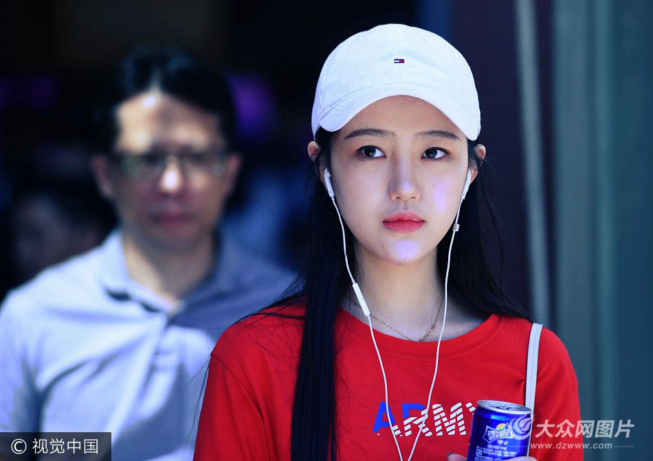 2017��9��13�����Ϻ��򄡌WԺ2017�������󵽣�У�ȿ����nŮ�Ƽ����ֵ������