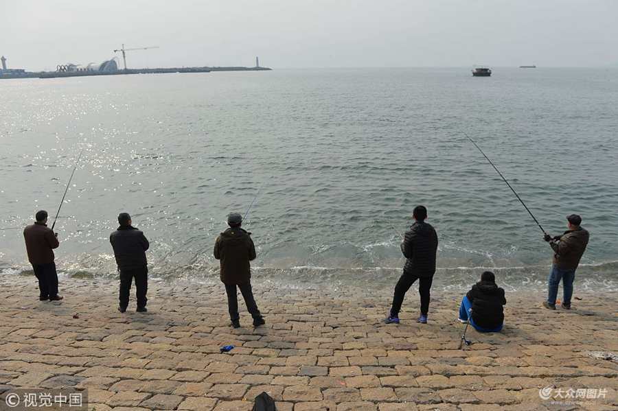 2018��2��21�գ��S����ˮ���⺣ˮ��u���أ��ֵ��ˡ��_����Ѵ�ڣ��������~��ε�ɽ�|���u����Ғʳ�������˲������������ďV����߅���ʹ�ឣ���10Ԫһ��ăr��F�����u��