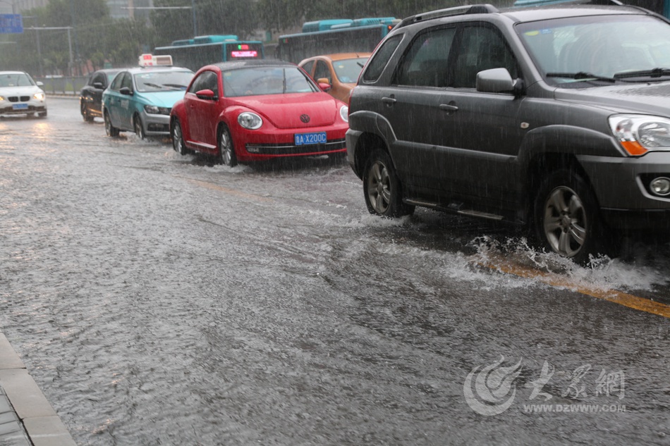 0���󱊾W(w��ng)��(j��)��7��27��Ӎ������2�c(di��n)���ң���(j��)��ͻ�����꣬�L(f��ng)���꼱������·�ηeˮ�ɺ�(�󱊾W(w��ng)-ɽ�|24С�r(sh��) Ҋ(ji��n)��(x��)ӛ�� �x�׸�z��.JPG