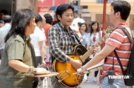 �M�D����������[�Ѕ^�ԏ��Գ�͸¶����l�µ�